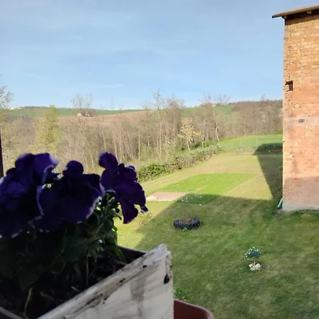 Del Ferne Bed and Breakfast Monteombraro