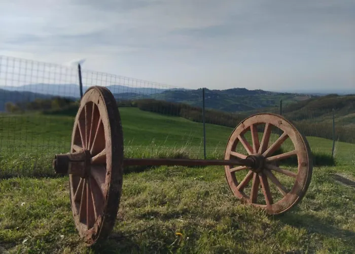 Del Ferne 3* Monteombraro