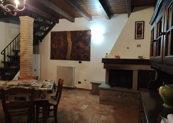 Del Ferne Monteombraro